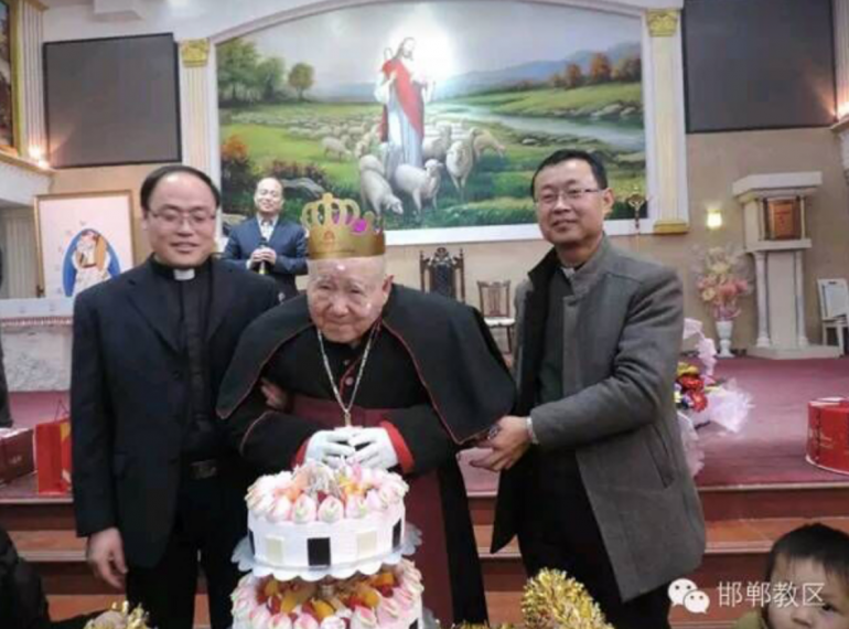 Bishop Emeritus Stephen Yang Xiangtai of Handan passed away in the Weixian Hospital of the Hebei province on October 13, 2021.  Bishop Yang was hospitalized for several days due to serious health conditions. He was 99 years old.