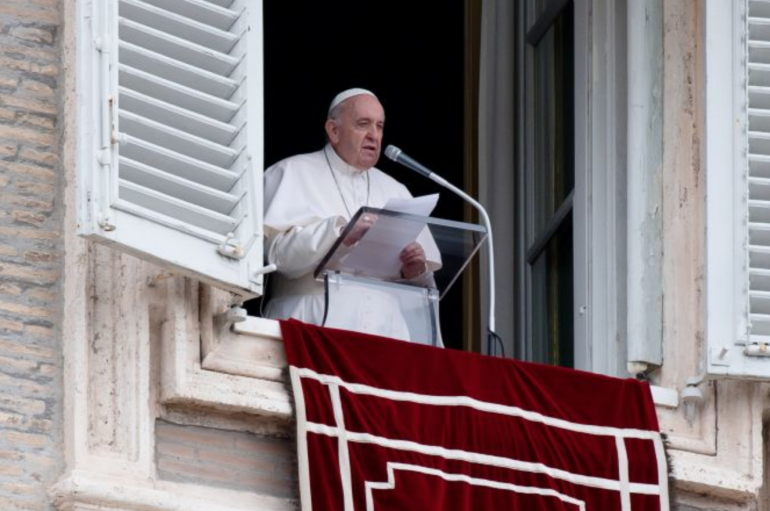 Do good from a spirit of service, not from a desire for personal glory, Pope Francis said on October 17.