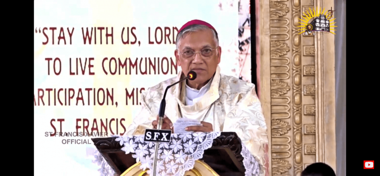 Emeritus Bishop Aleixo Dias sfx of Andaman urged the pilgrims to pray for conversion in the proper sense of the term and encouraged government officials to serve the poor.
