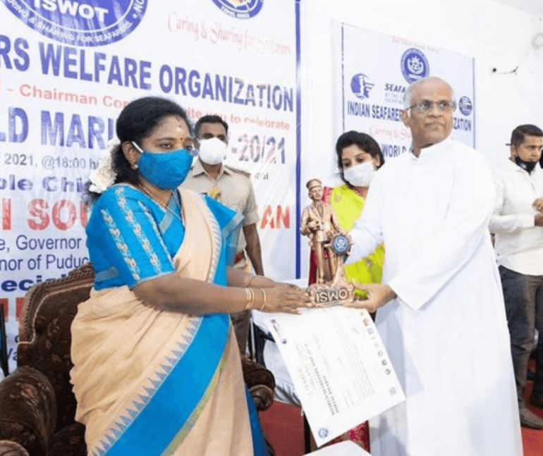 Indian Seafarers Welfare Organization honors Catholic priest for outstanding service Indian Catholic priest in Chennai was awarded for the outstanding service rendered to the seafarers and their families during the pandemic.