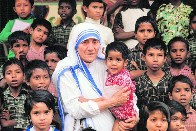 What really happened? Indian Government freezing bank accounts of Missionaries of Charity Sisters The licence of Missionaries of Charity (MoC) for receiving foreign funds was not renewed by the Ministry of Home Affairs (MHA) citing “adverse inputs”. This action was taken on Christmas day and attracted criticism from various quarters.