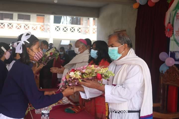 Bangladesh's Rajshahi Diocese inaugurated the first Holy Cross School and College in Banagram on January 18. 