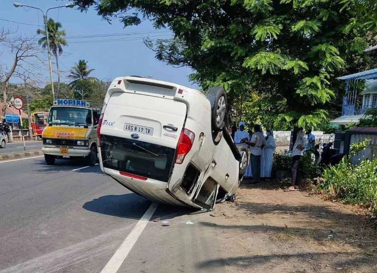 Six nuns and the driver in the southern Indian state of Kerala were injured in a vehicular accident on January 11.