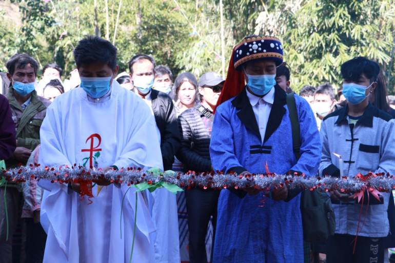 Myanmar’s Zang Yaw villagers built a clergy house, hoping that more than one Mass will be celebrated for the people in a year. 