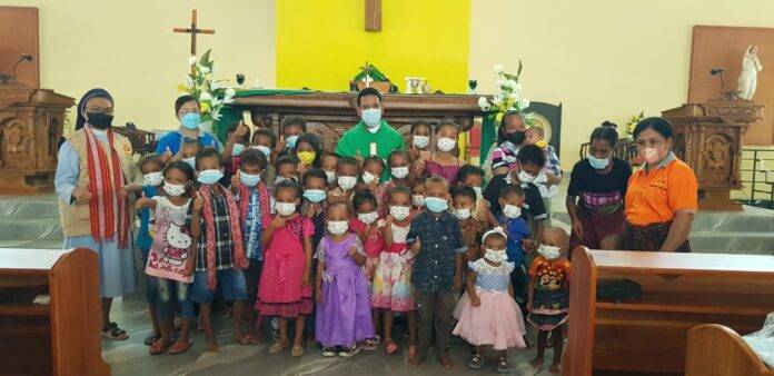 Catholic women treat hurricane victims' mental wounds The hurricane "seroja" that struck Atambua, East Nusa Tenggara Province, Indonesia, on April 4, 2021, destroyed buildings and the surrounding environment and left deep trauma for the people.