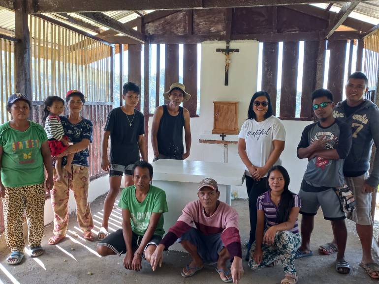 A group of laywomen and men (re)built a chapel for one of the poorest communities in the Zamboanga Peninsula in four days.