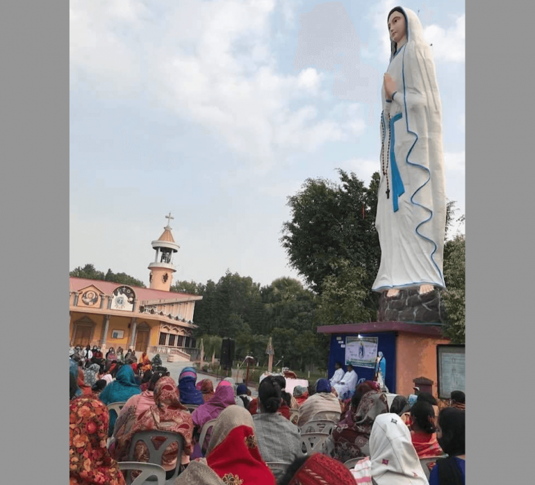 A parish in Bangladesh’s  Rajshahi diocese marked the feast of Our Lady of Lourdes with prayers, lighting of candles, and a pilgrimage to honor the Blessed Virgin Mary on February 11. 