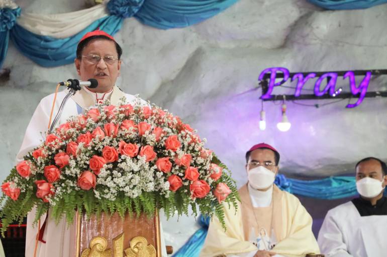 Myanmar Cardinal Bo identified the five wounds of the nation, inviting pilgrims to look at Mary for hope, mercy and healing.  Cardinal  Charles Maung Bo, SDB, said that “Like her son whose five wounds Mary witnessed on the cross, we have come with five wounds: five wounds that include Covid, conflict, coup, the collapse of economy and crisis after crisis.”  