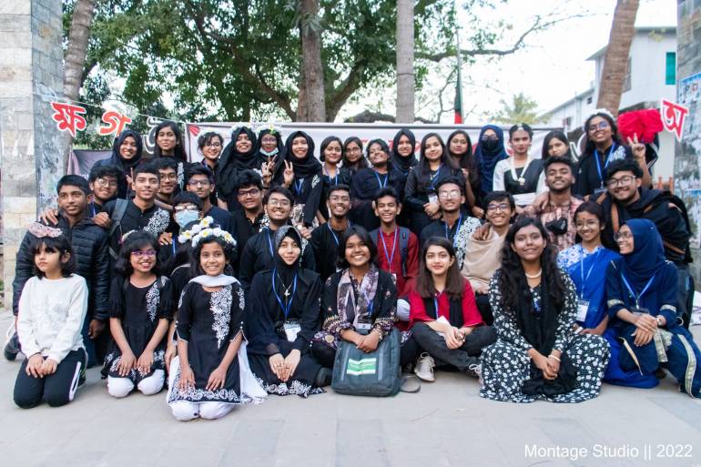 People of all ages in Rajshahi city met at the festival to get free books to mark International Mothers Language Day at Circuit House Road in Rajshahi on February 21.  