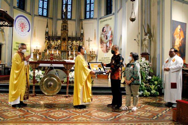 The Indonesian cardinal, Ignatius Kardinal Suharyo, who also serves as the Archbishop of Jakarta diocese (KAJ), launched a protocol to protect children and vulnerable adults in January 2022, at the Cathedral Church in Jakarta.