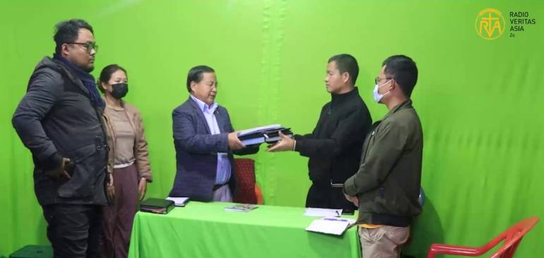 Father Athanasius Mung took over from Father Mark Aimeng as the head of Radio Veritas Asia (RVA) Zo service on February 10. 