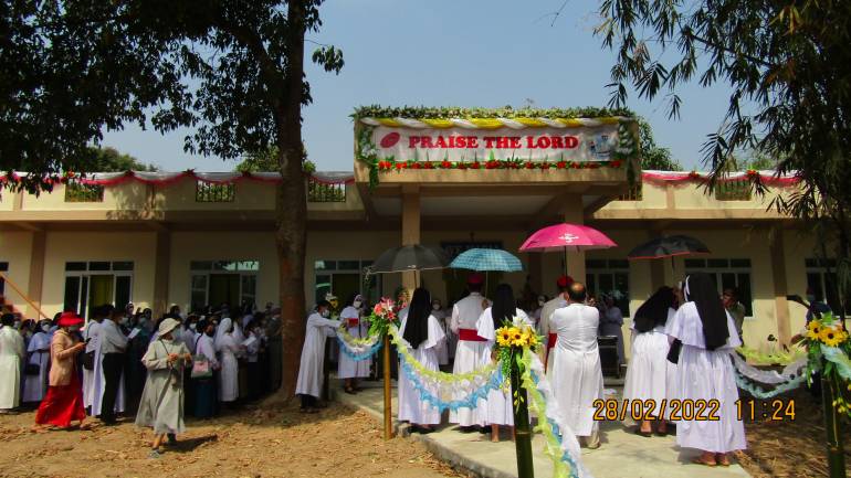 Cardinal Charles Maung Bo, SDB, celebrated the thanksgiving mass to mark the 125 years of the St. Francis Xavior congregation on February 28, in Hmaw Bi town, about 44 km (27 miles) north of Yangon. 