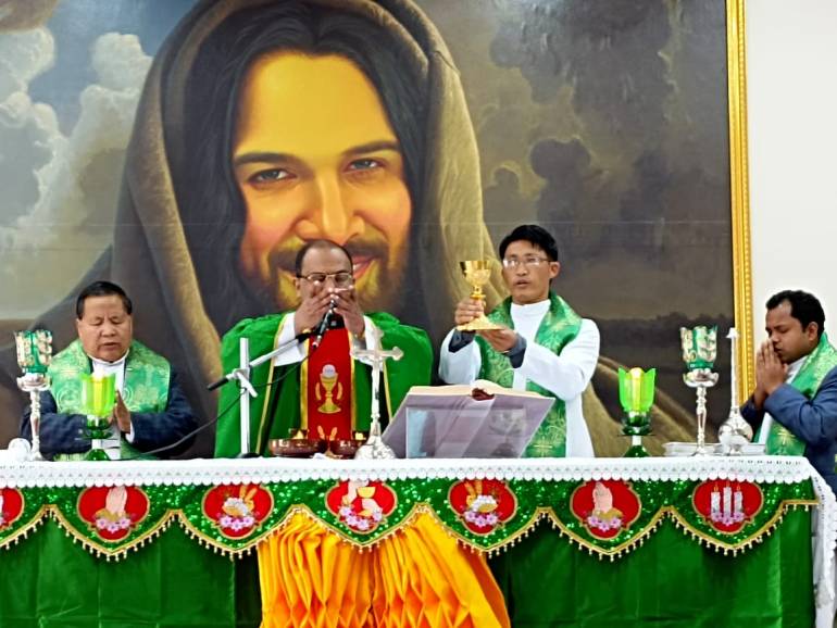 7-day training program held on prophetic intercession A seven-day residential retreat cum training program was held at Divine Glory Prayer Tower, Senapati, in the east Indian state of Manipur, from February 21- 27.