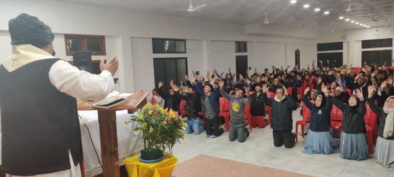A seven-day residential retreat cum training program was held at Divine Glory Prayer Tower, Senapati, in the east Indian state of Manipur, from February 21- 27.