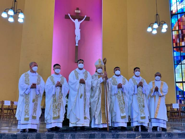 Five Divine Word Missionaries Ordained to the Priesthood On March 5, Bishop Reynaldo G. Evangelista of Imus ordained Hendrikus Morse, Heriberto Pedro, Gelasio Joseph Bagacay, Ritchie Maguinda, and Kenn Jervic S. Cajilig at Holy Spirit Chapel, Divine Word Seminary, Tagaytay City, Philippines.