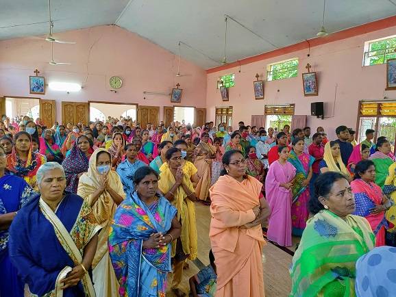 Christ the King Parish organized a walking pilgrimage to St. Germaine’s Church in Madurai archdiocese, Tamil Nadu, South India, on February 13.