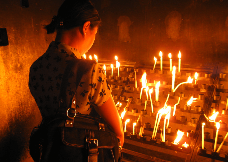 Pray and fast for ceasefire to mark Ash Wednesday 2022 Ash Wednesday begins on March 2, marking the 40 day season of prayer, fasting, and almsgiving within the Catholic Church. Christian leaders have urged the faithful to pray for people suffering due to the war in Ukraine while calling for an unconditional ceasefire.