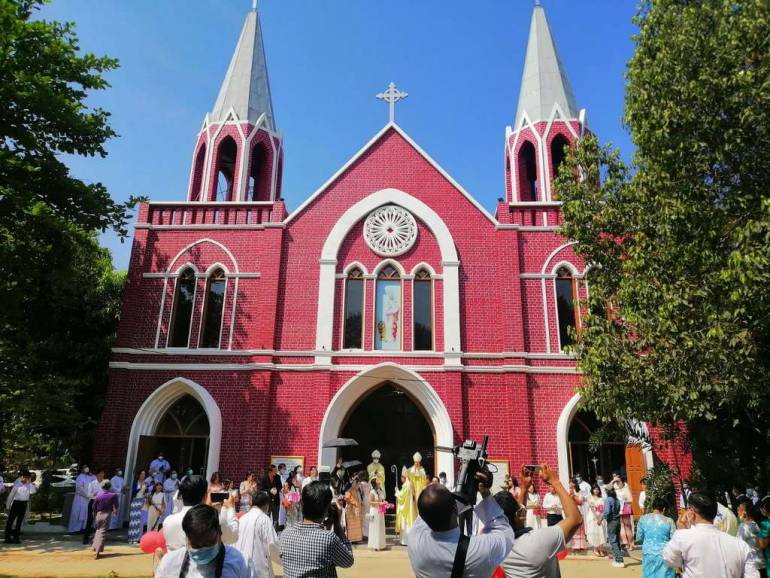 Family donates new church in Yangon On March 14, Cardinal Charles Bo, SBD, blessed a new church donated by a Catholic family, some 25 miles north of Yangon in Myanmar.