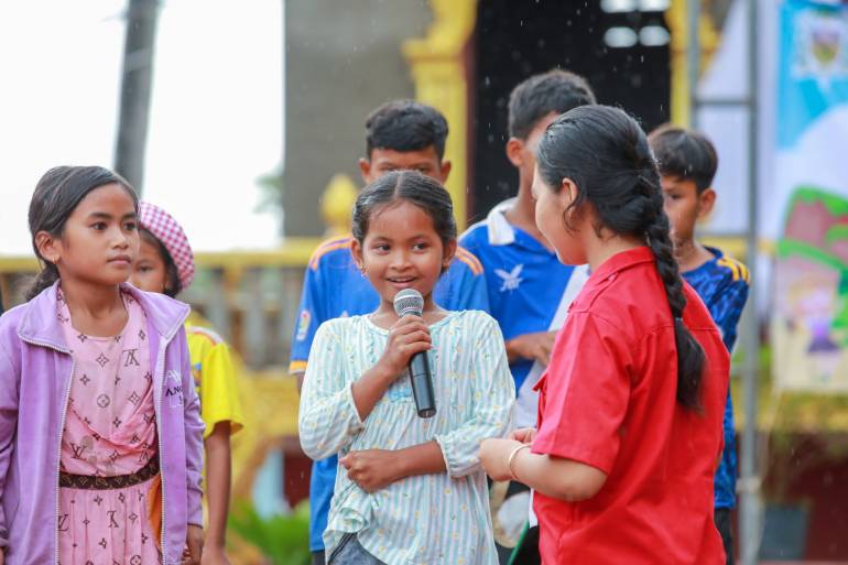 children_answer_the_questions_about_their_right_in_society children_answer_the_questions_about_their_right_in_society