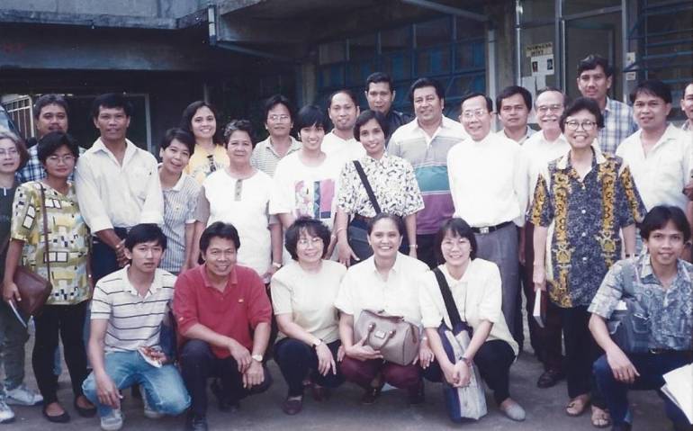 Ms Erlinda So with RVA staff and colleagues