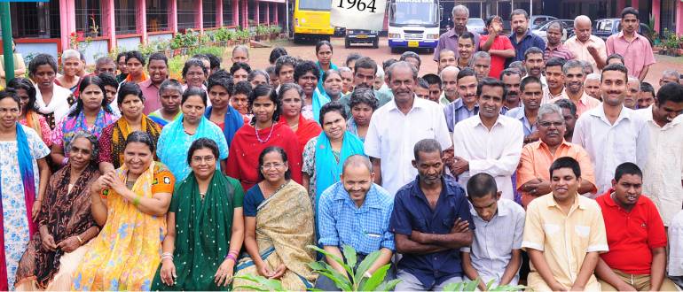 P U Thomas With Psychiatric patients