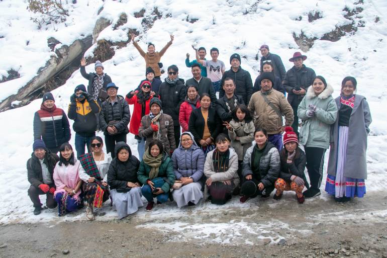 Group photo of Zang Yaw parish