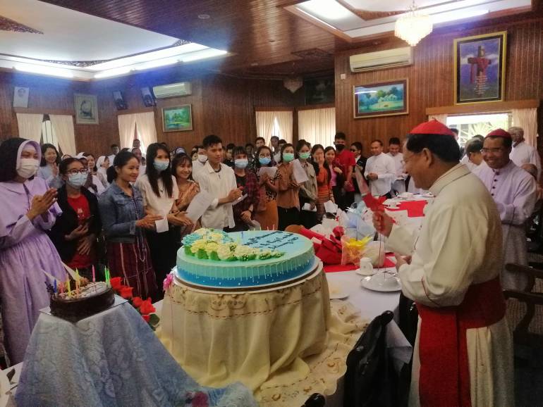 Cardinal Charles Bo cuts his Anniversary Cake