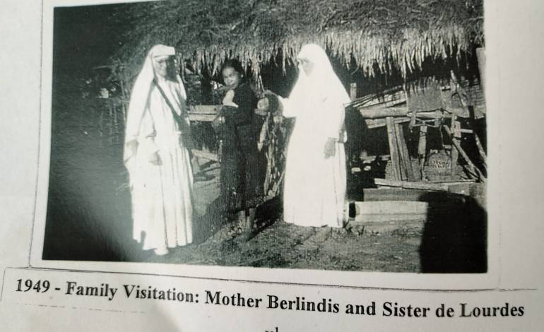 Family Visitation of Mother Berlindis and Sister de Lourdes in 1949