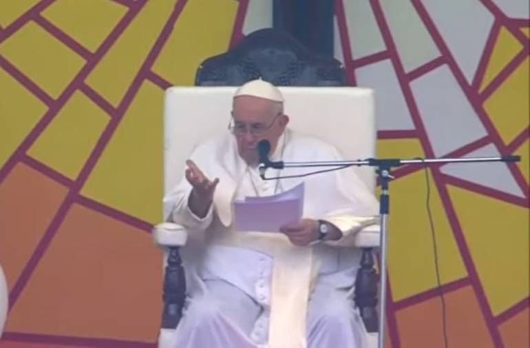 Pope Francis with Congolese Youth