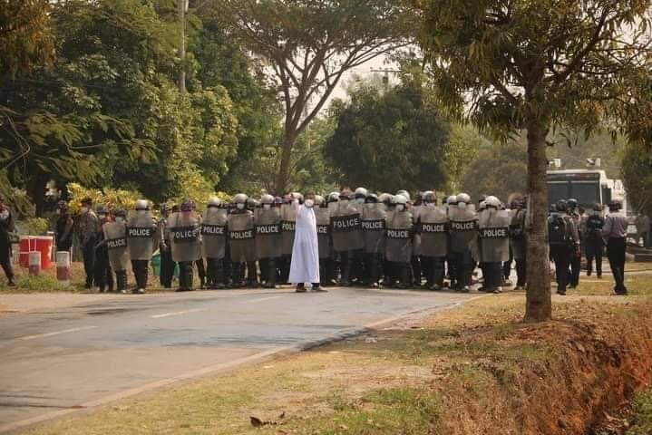 Monsignor Celso Ba Shwe asks the Police to spare the guiltless people