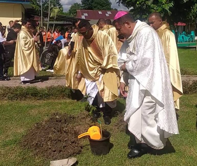Bishop Cipayung