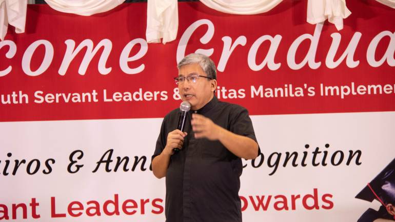 Priest expresses fear over police move allowing civilians own semi-automatic rifle
