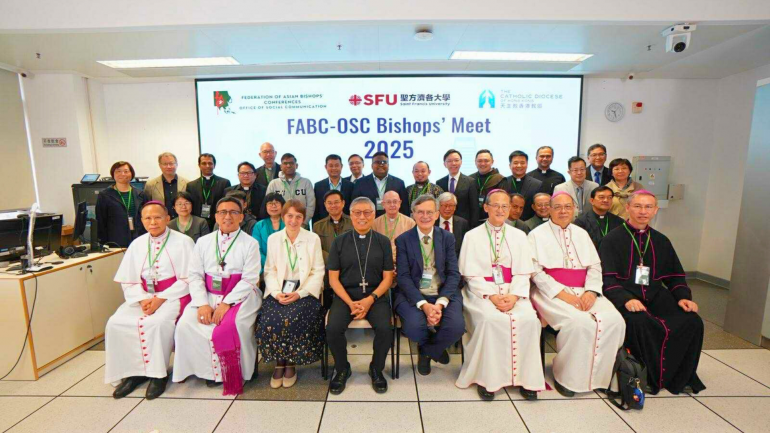 Choose genuine encounter over AI simulation, speaker urges at conference in Hong Kong