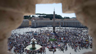 Pope Francis said that silent prayer with the Gospel is the “secret to spiritual health.”