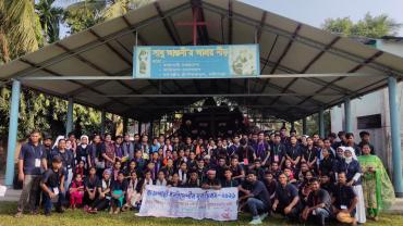 Bangladesh Bishop Gervas Rozario of  Rajshahi called on the youth to be witnesses to the truth, good works and the experience of Jesus. 