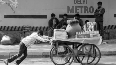  Ladislaus Louis D’Souza writes about a real-life story of how things changed when a nun when an extra mile to help a street hawker in despair. Names are changed for reasons of privacy. 