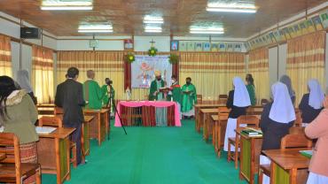 A war-like situation did not stop Catholics in Myanmar to inaugurate the synodal journey on October 17. But the faithful in Myanmar’s Chin State could not join the online service of the opening ceremony of the synodal process.  