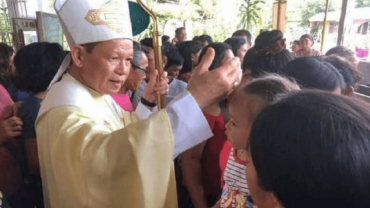 Resist those that oppress and cause injustice against needy, Cardinal Advincula says in World Day of the Poor message