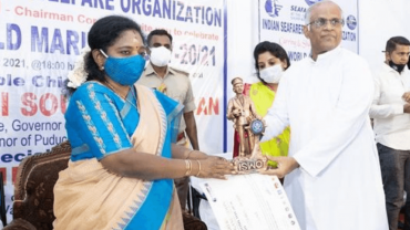Indian Catholic priest in Chennai was awarded for the outstanding service rendered to the seafarers and their families during the pandemic. 