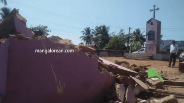 In the south Indian state of Karnataka, the Catholic community in Mangalore are in anguish as right-wing Hindu activists allegedly razed to ground a 40-year-old St. Antony’s Holy Cross prayer centre in the Urandady Gudde-Panjimogaru on February 5.