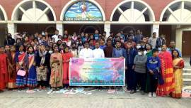 A youth coordinator in Bangladesh highlights the need for spiritual preparation before Christmas, involvement in service and the importance of building a beautiful life.