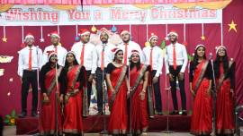 As a challenging year draws to a close, the spirit of Christmas is alive. Over 225 singers comprising 18 choir groups of schools, colleges, youth groups and parishes sang carols during the "Songs of Joy" Festival at St. Xavier's College of Management and Technology (SXCMT) Patna, the capital of Bihar State in India, on December 17.