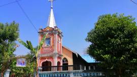 Myanmar Catholics in Nyaung Lan Gone village were overjoyed with the visit of Bishop Noel Saw Naw Aye, the Auxiliary Bishop of Yangon on February 20. It was a historical day for the Catholics of the sub-parish to see a bishop for the first time after about a hundred years. 