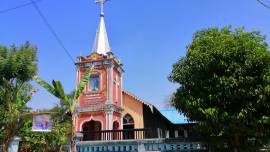 Myanmar Catholics in Nyaung Lan Gone village were overjoyed with the visit of Bishop Noel Saw Naw Aye, the Auxiliary Bishop of Yangon on February 20. It was a historical day for the Catholics of the sub-parish to see a bishop for the first time after about a hundred years. 