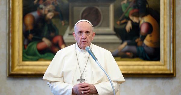 Pope offers Rome’s homeless free COVID-19 tests at Vatican