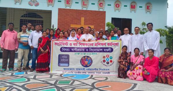 Bangladesh Church holds Seminar for Catechists and Prayer leaders RVA