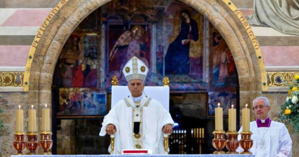 Pope Leo Urges Young Europeans to Embrace the Poor, ‘Touch the Suffering Flesh of Others’
