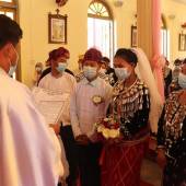 On February 14, 28 couples joined in the holy sacrament of matrimony in Aung Nan Cathedral in the diocese of Myitkyina, Myanmar. But due to Covid Pandemic and political situation, many couples missed the opportunity to tie the knot. Although some couples are already married according to the common law (traditional way), they are yet to celebrate it in a church setting.